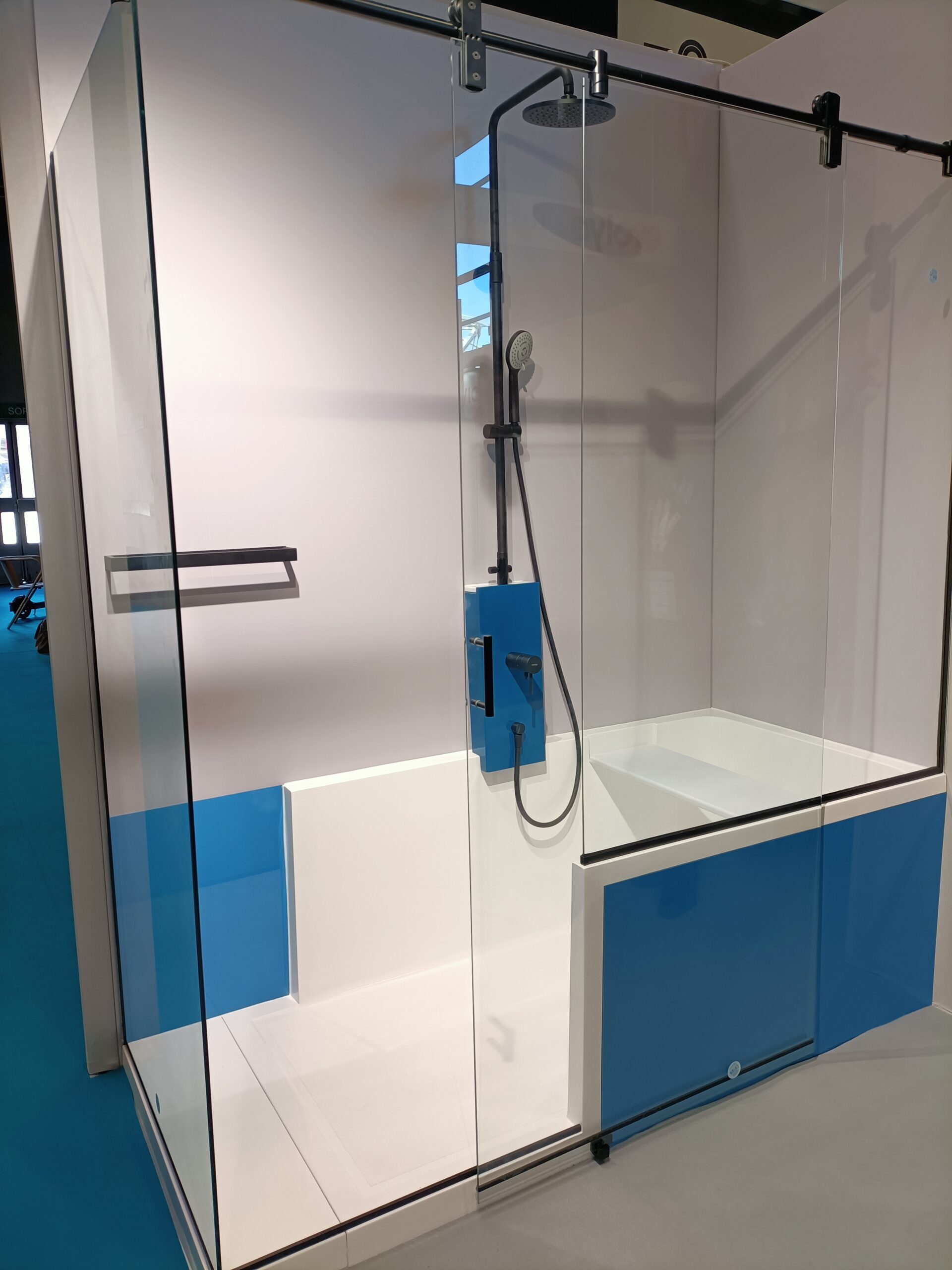 Outras soluções para o banho, ideal para a troca de banheira sem obras – Poliexport