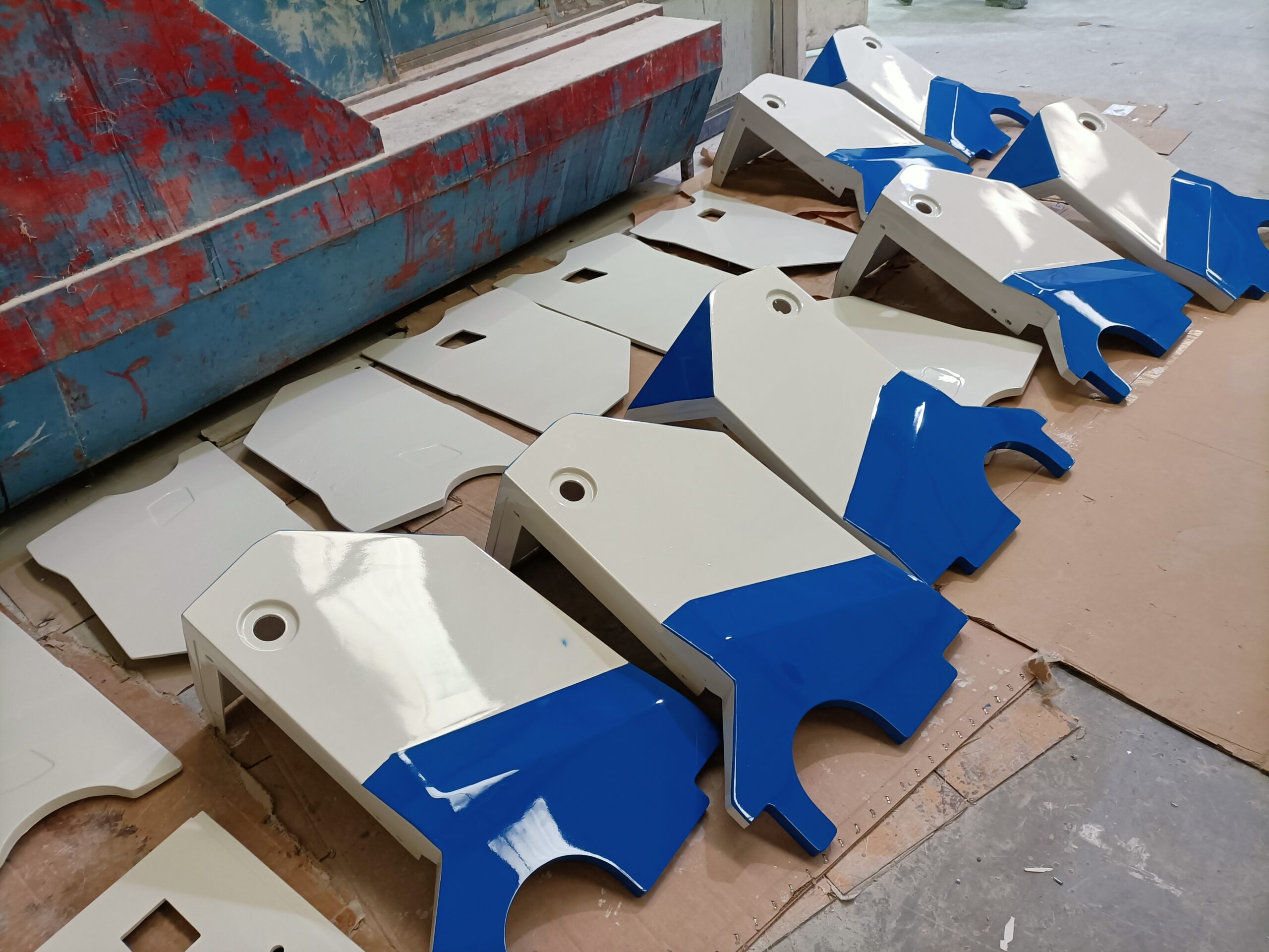 Carnagens de máquinas, robotizado – Poliexport