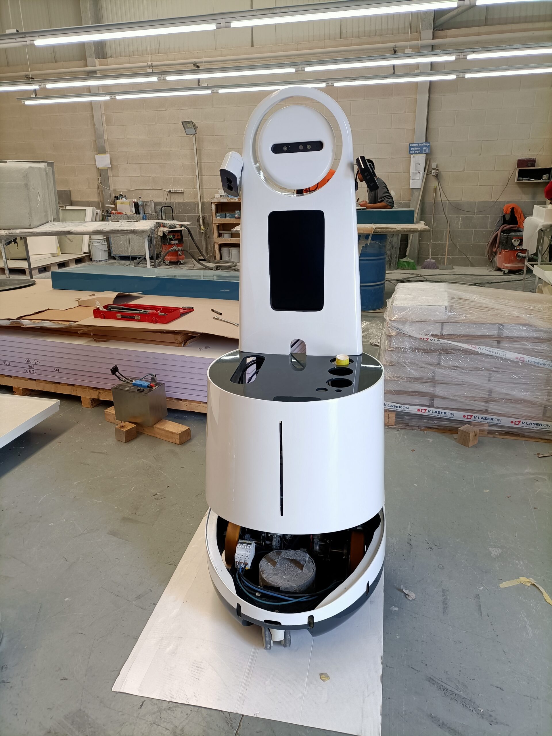 Revestimento de equipamento robotizado distribuição de café – Poliexport