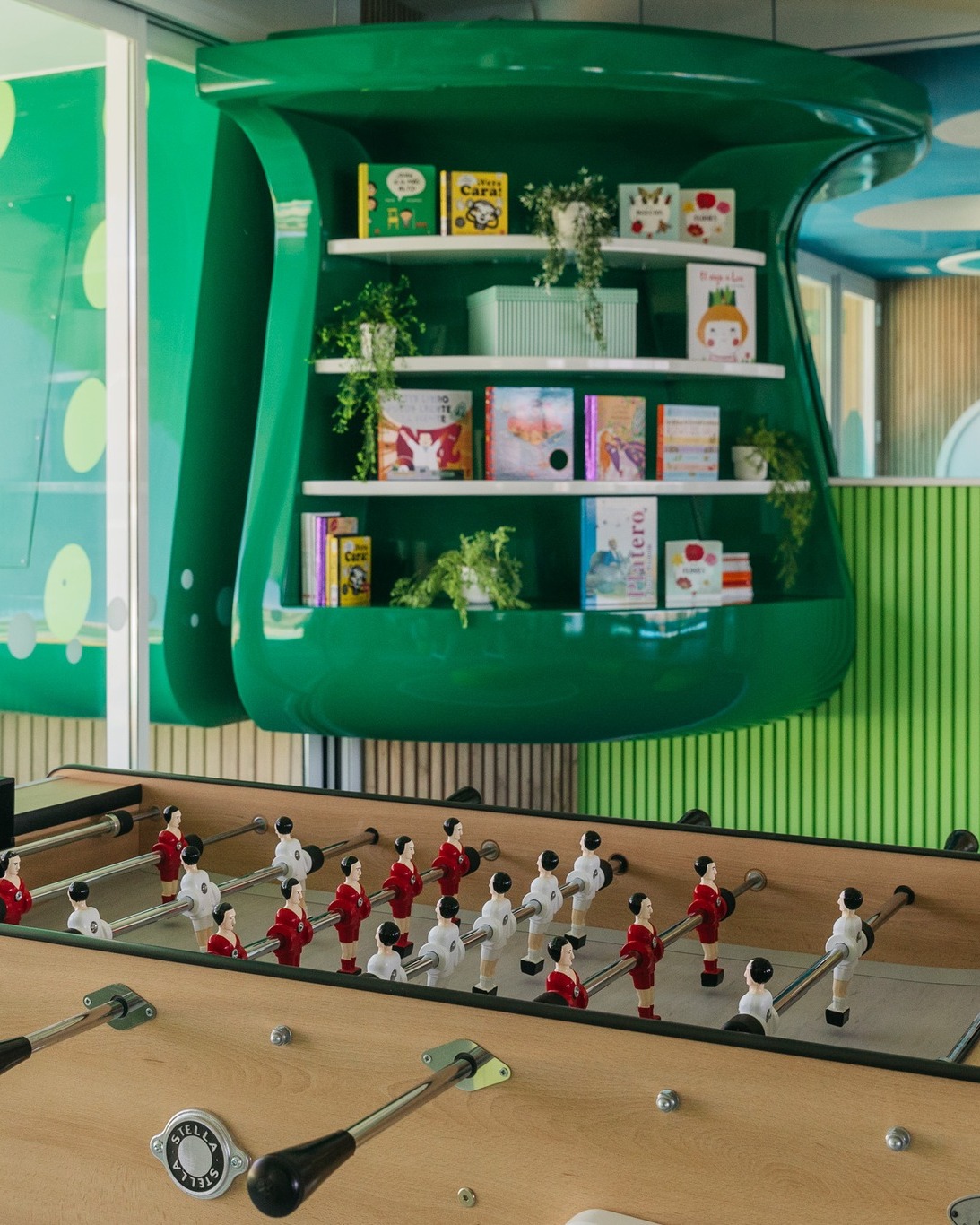 Modulo biblioteca, Hospital Materno infantil de Málaga – Poliexport