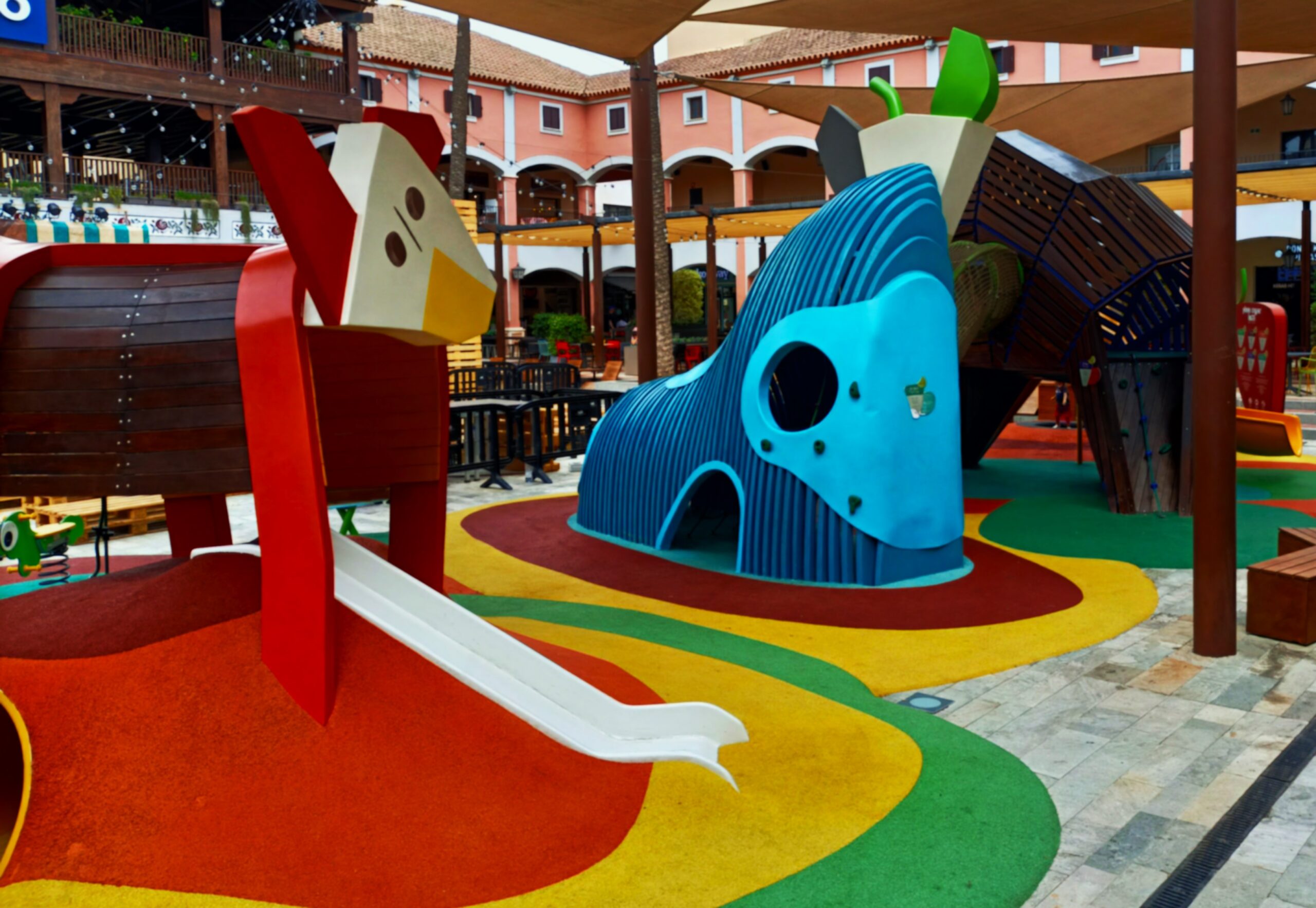 Parque infantil Plaza Mayor Málaga – Poliexport